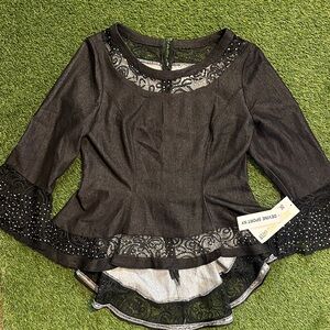 Chic Black Lace Bell Sleeve Blouse